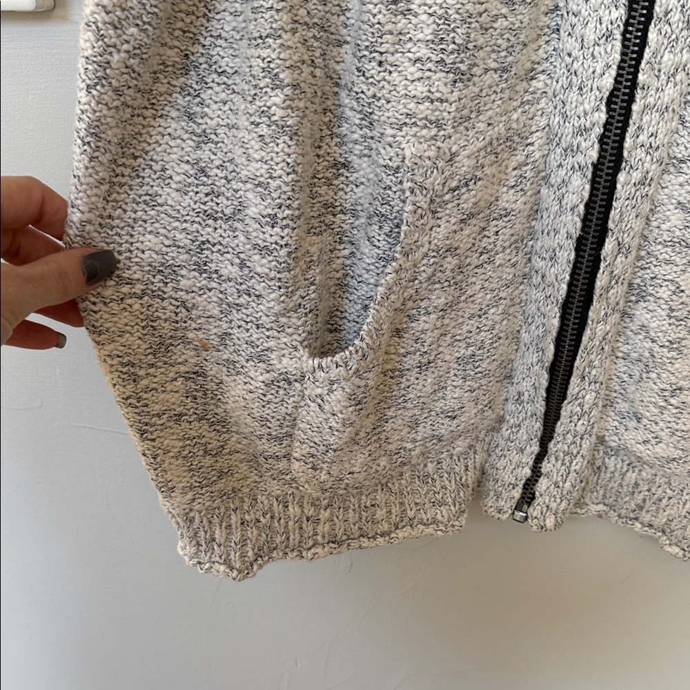 Silence + Noise Marled Gray Cardigan - Picture 3 of 3
